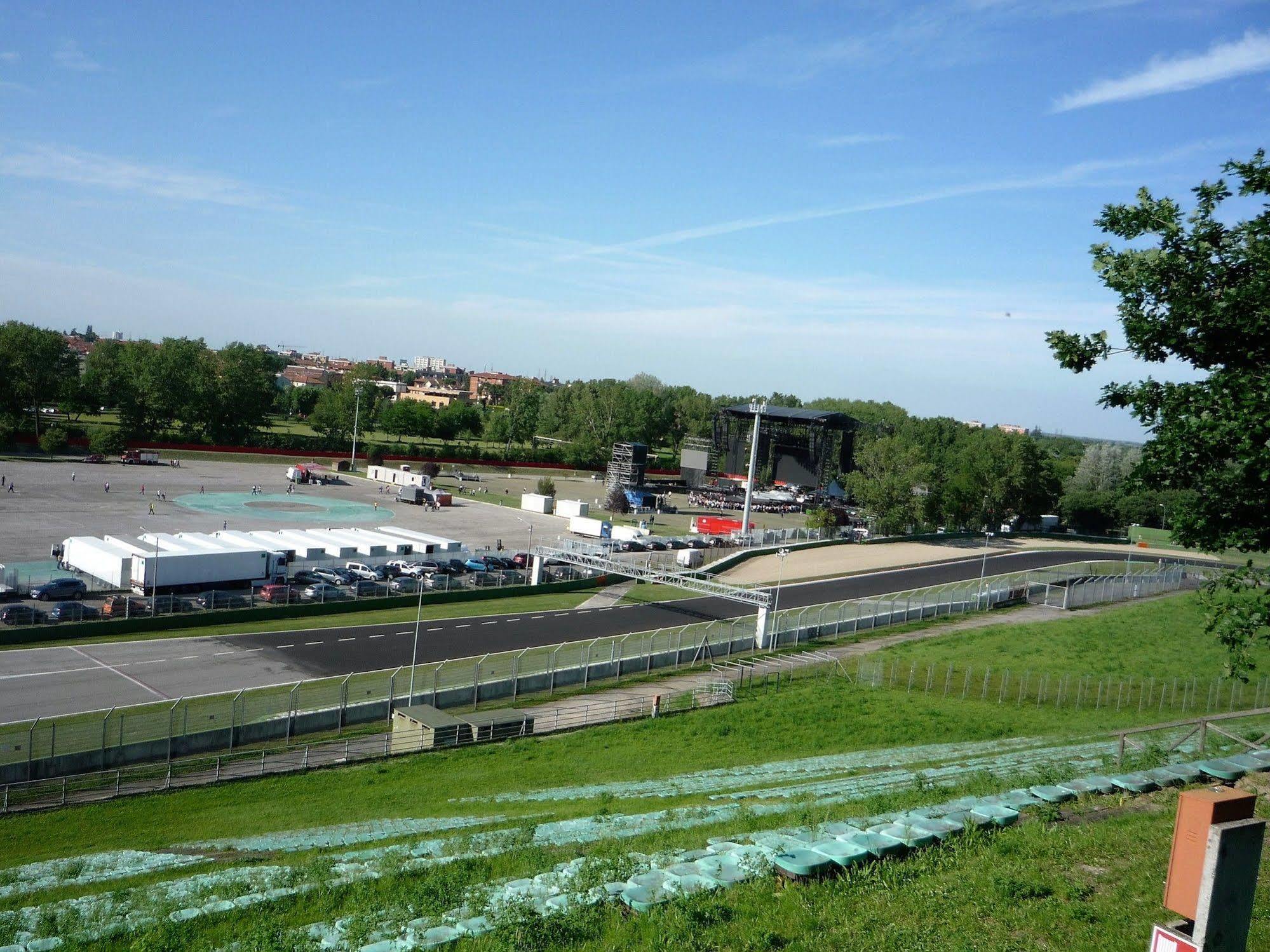 Smart Hotel Autodromo Imola Exterior foto